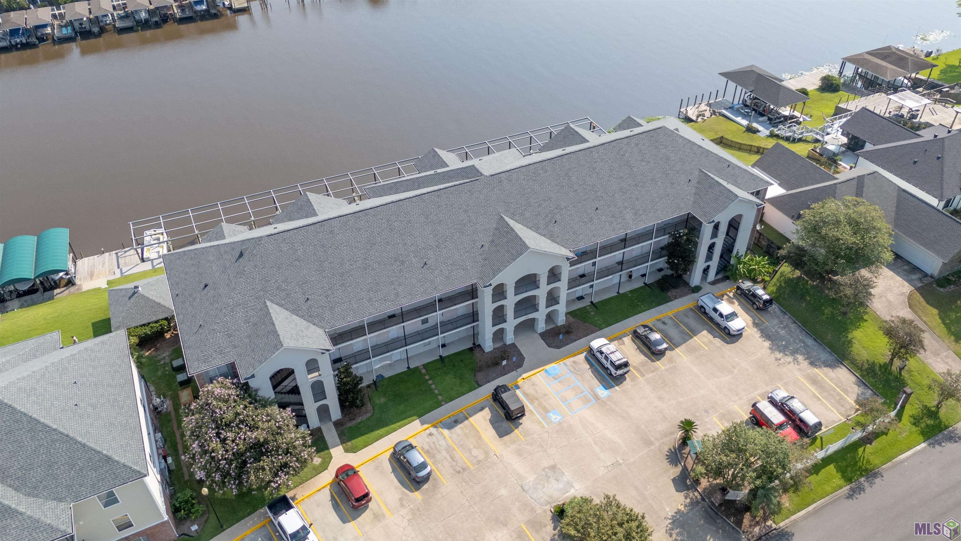 12386 River Highlands Drive # F Unit: #F