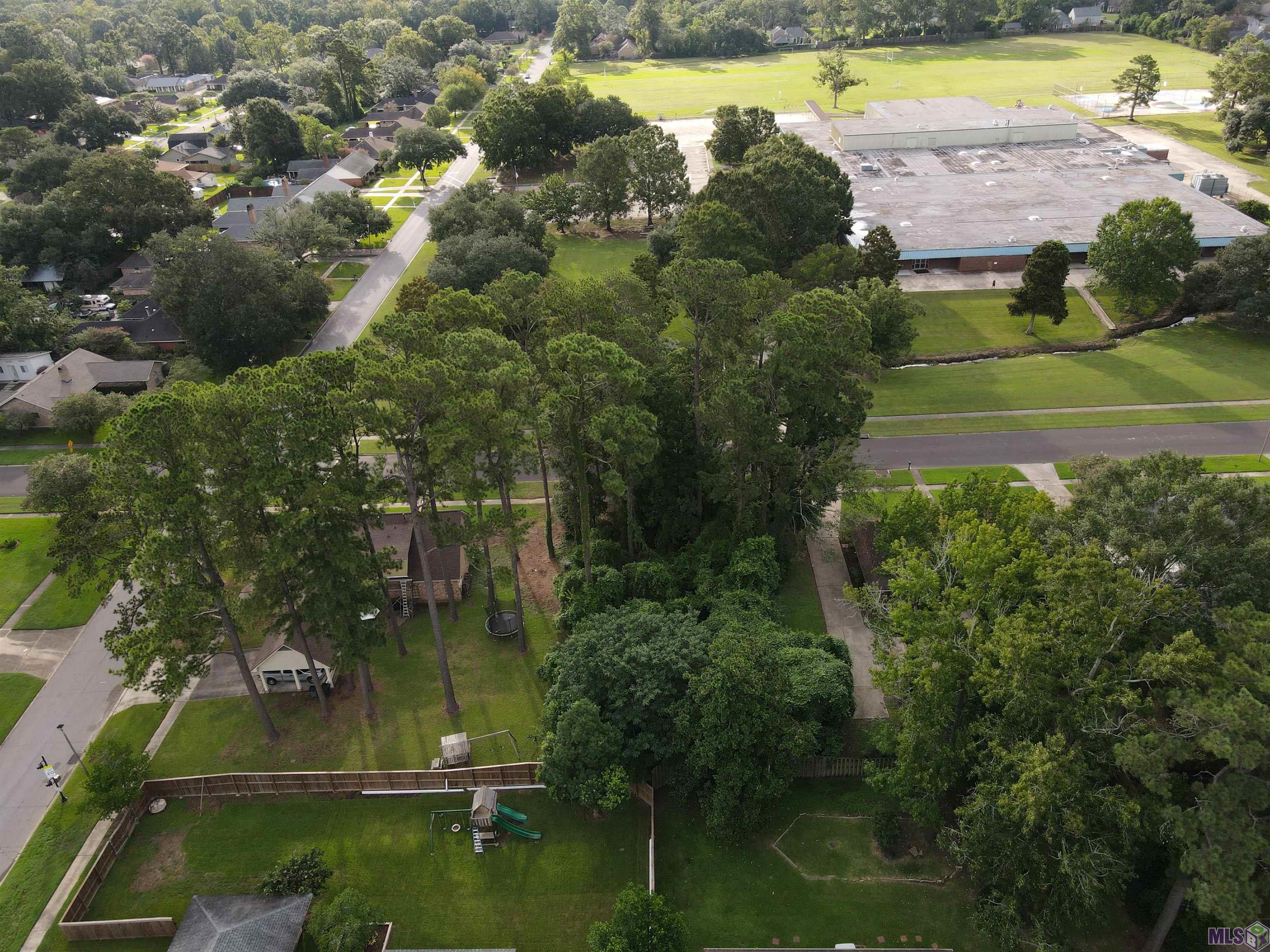 523 Daventry Dr
