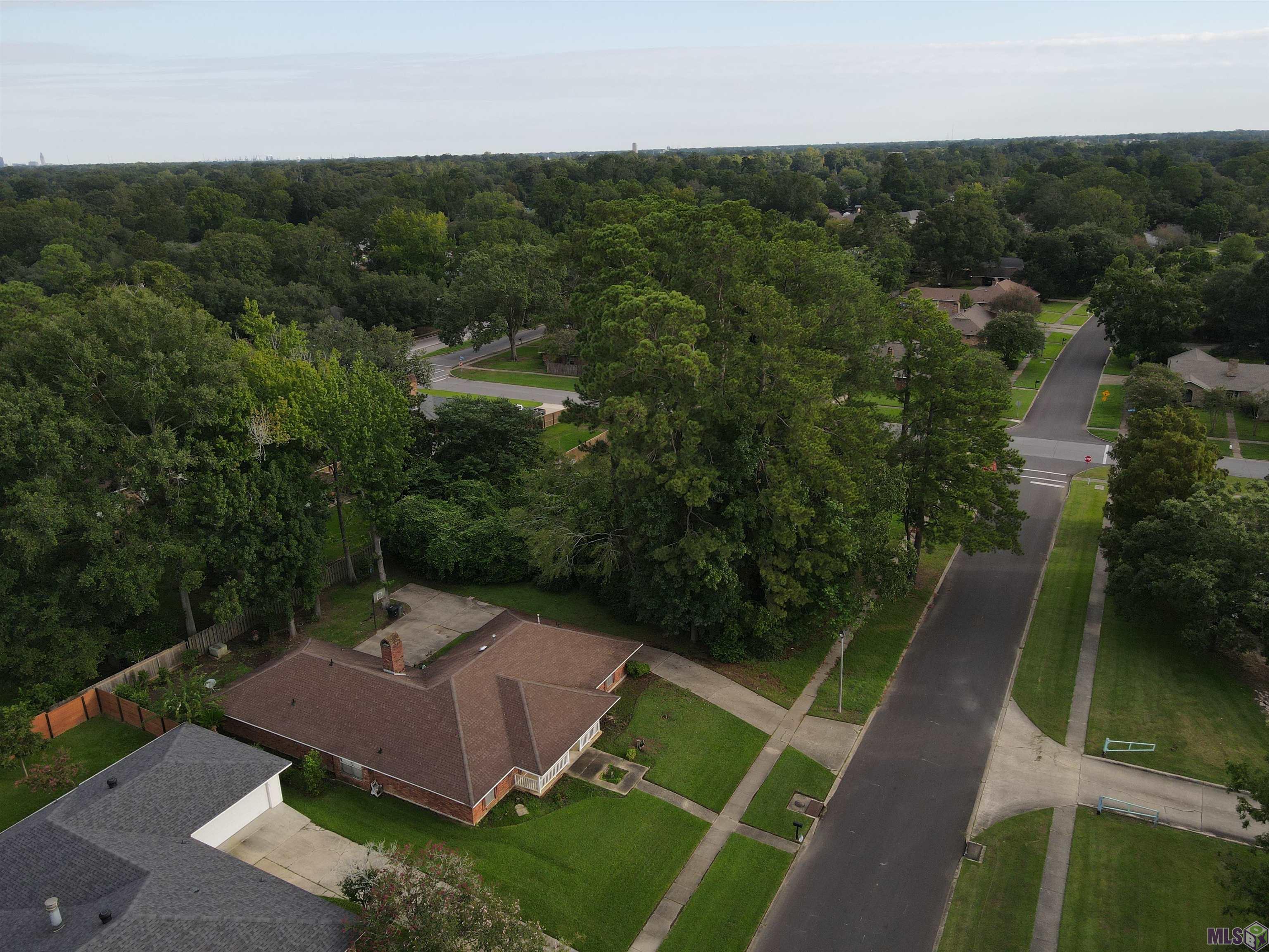 523 Daventry Dr