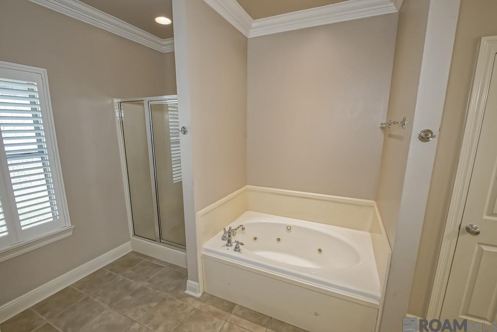 3112 Grassy Lake Dr