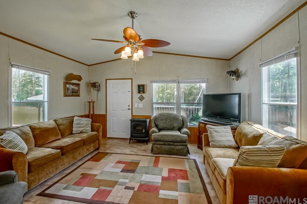 22902 Chene Blanc Ln