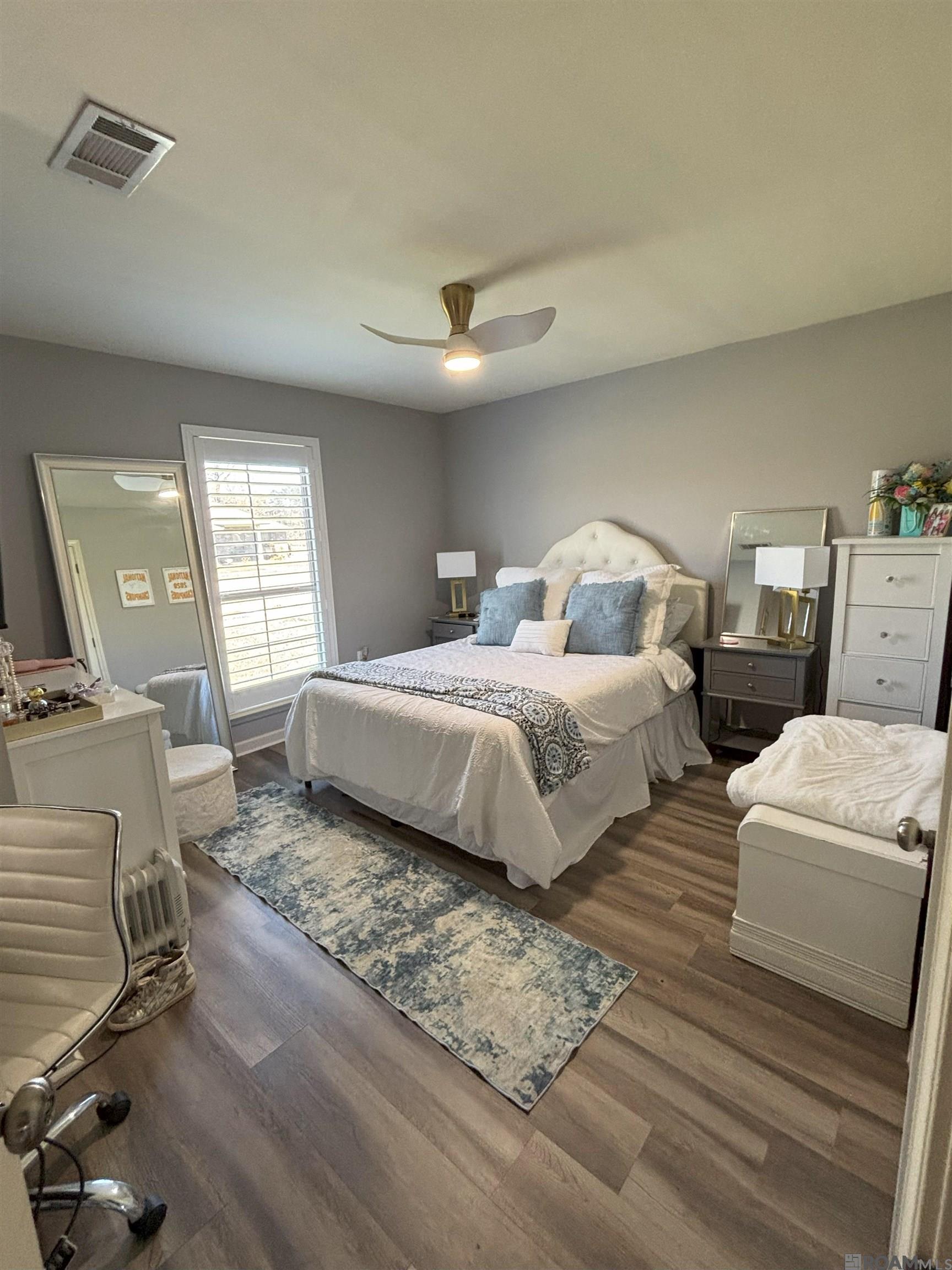 34058 Hawks Cove
