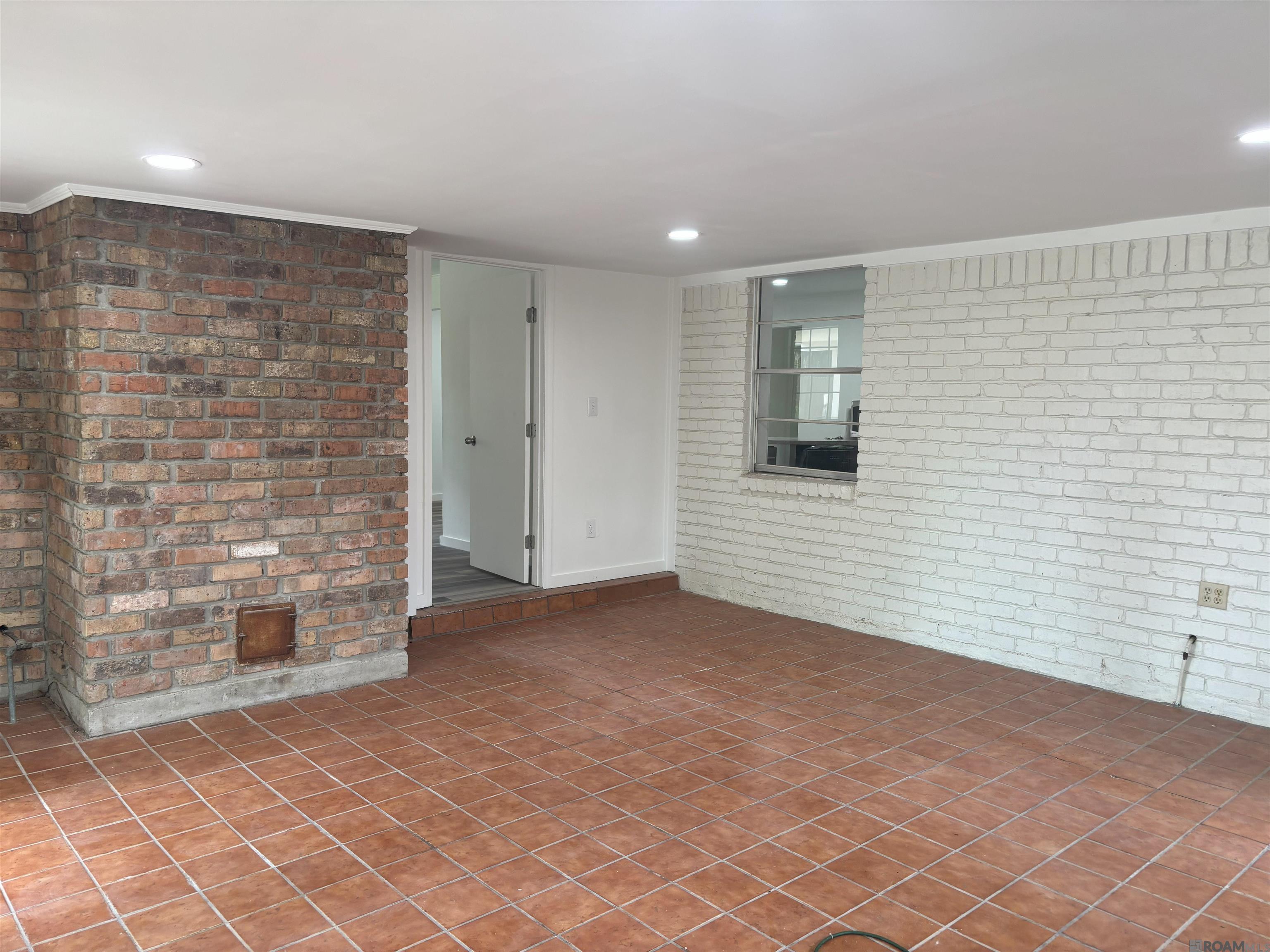 433 Bonnie Jean Dr