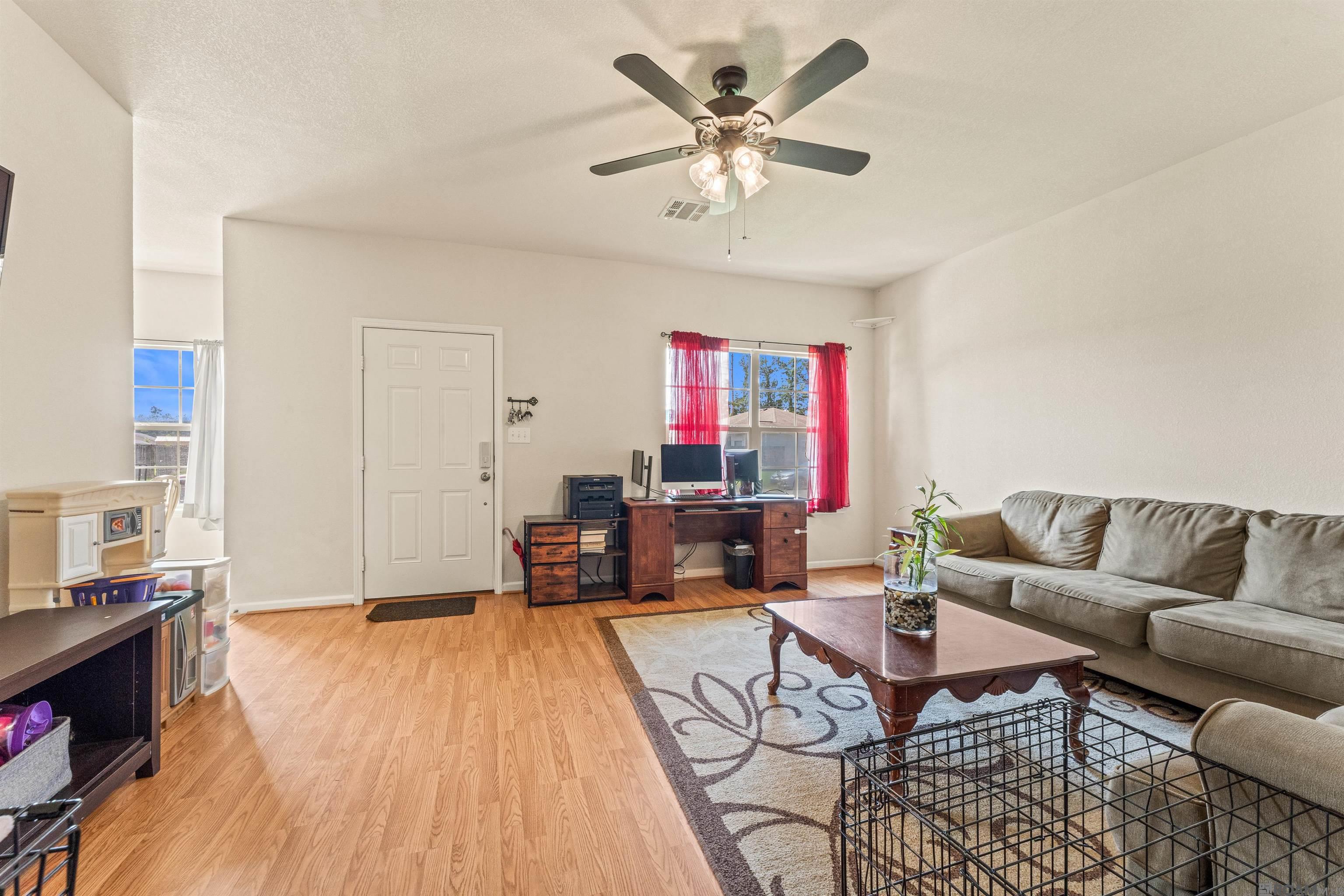 22862 Lafourche Ln