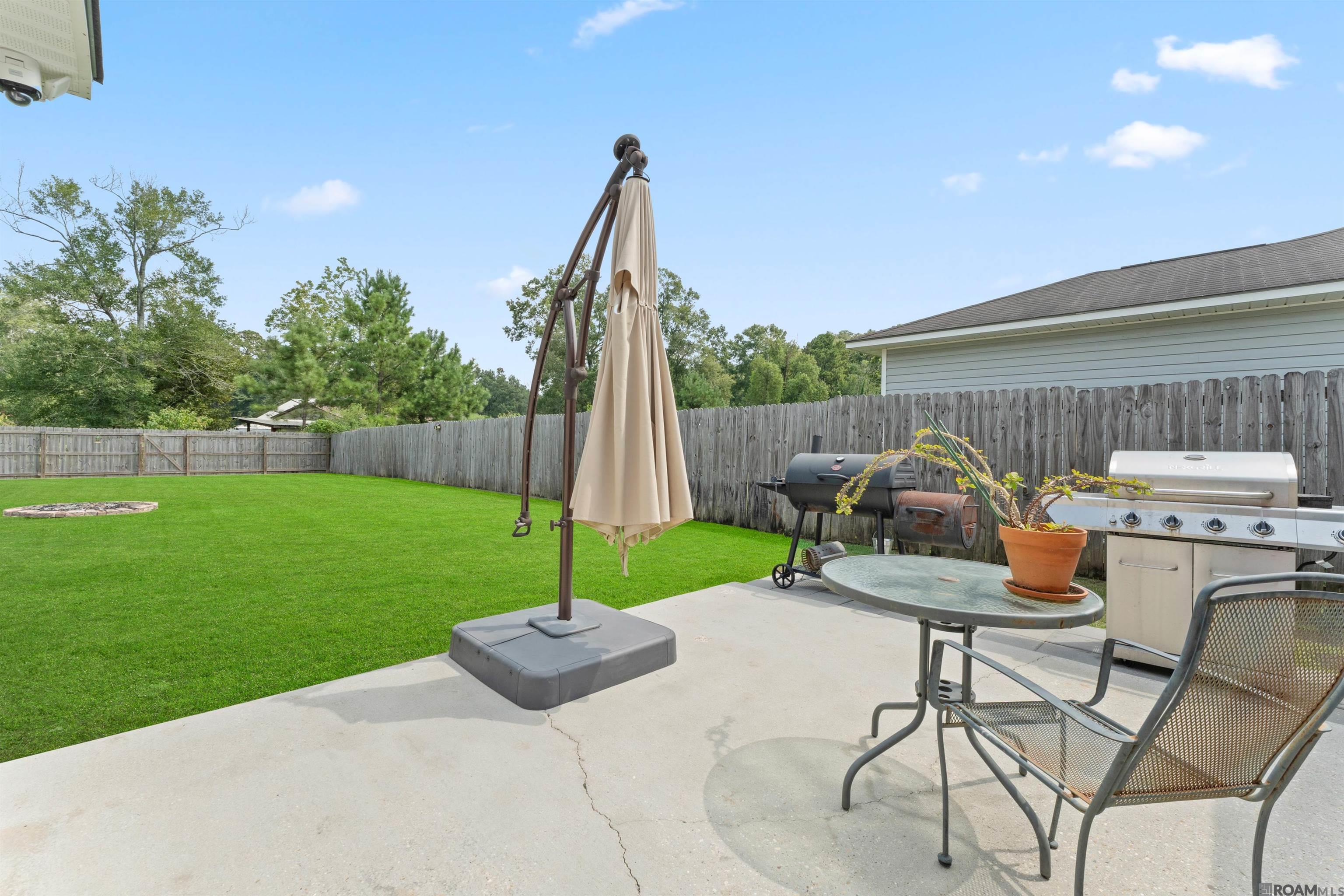 22862 Lafourche Ln