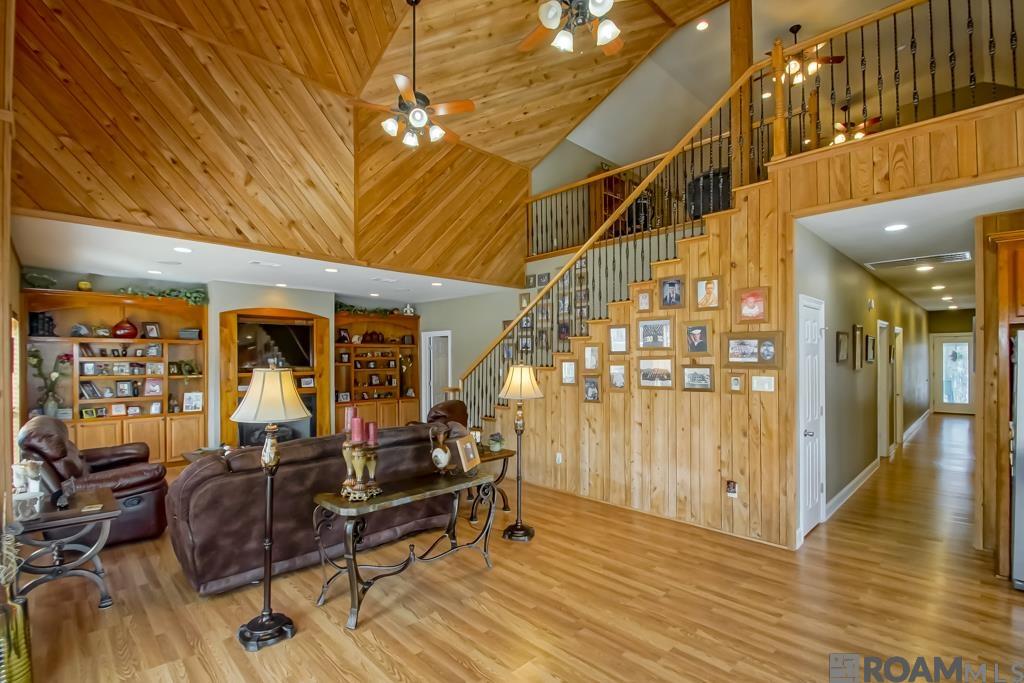 23396 Chene Blanc Ln, Maurepas