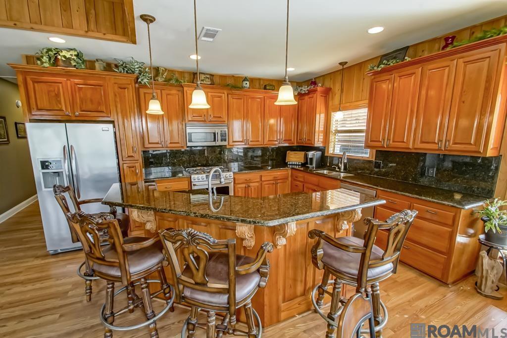 23396 Chene Blanc Ln, Maurepas