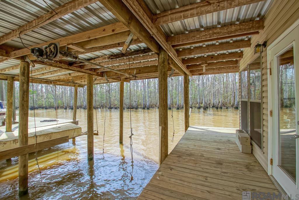 23396 Chene Blanc Ln, Maurepas