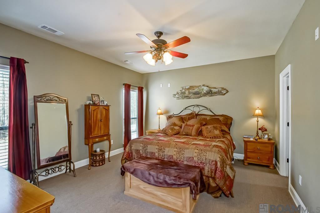 23396 Chene Blanc Ln, Maurepas