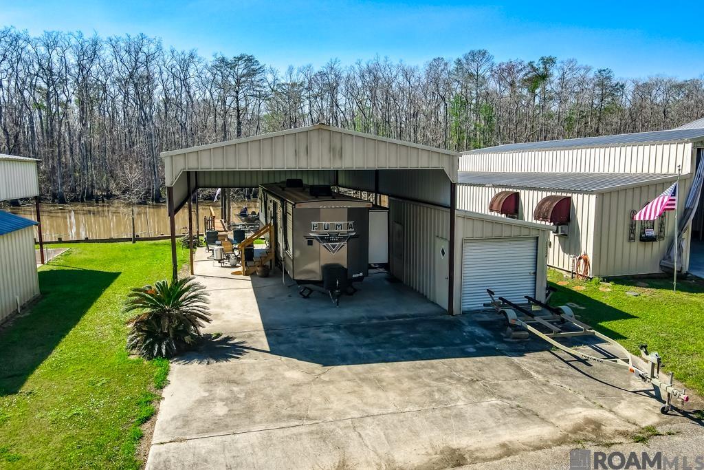 23040 Chene Blanc Ln, Maurepas