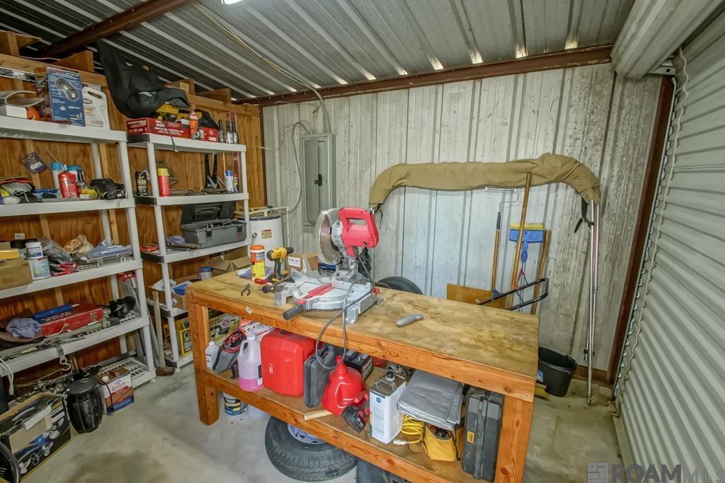 23040 Chene Blanc Ln, Maurepas