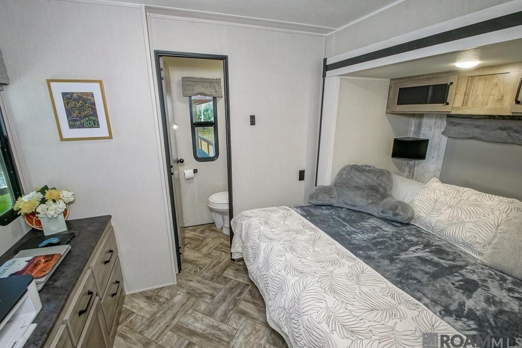 23040 Chene Blanc Ln, Maurepas