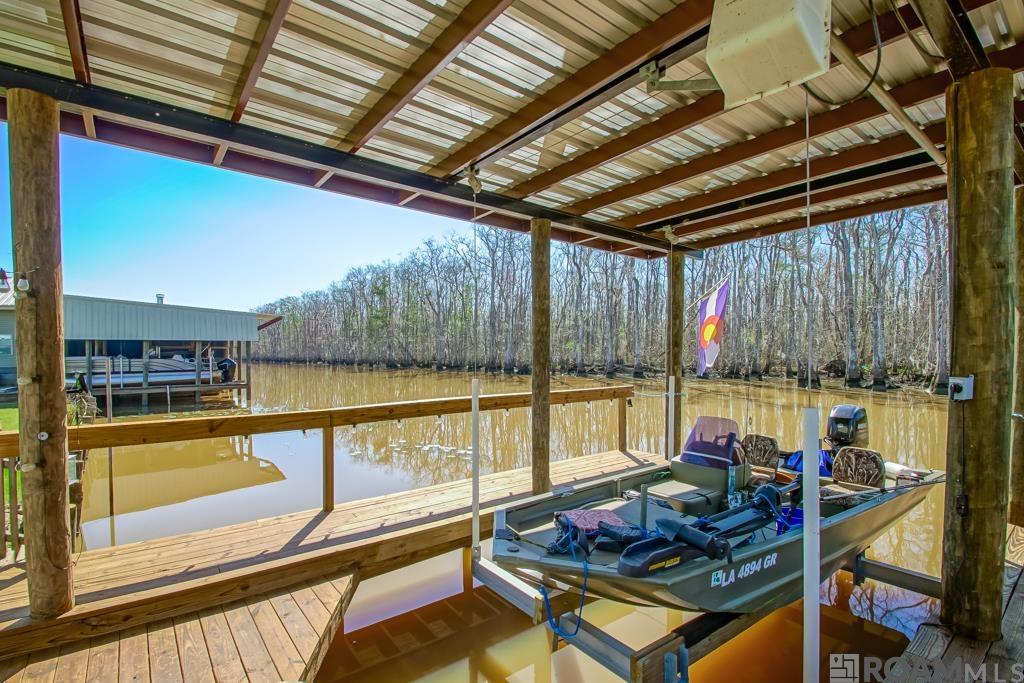 23040 Chene Blanc Ln, Maurepas