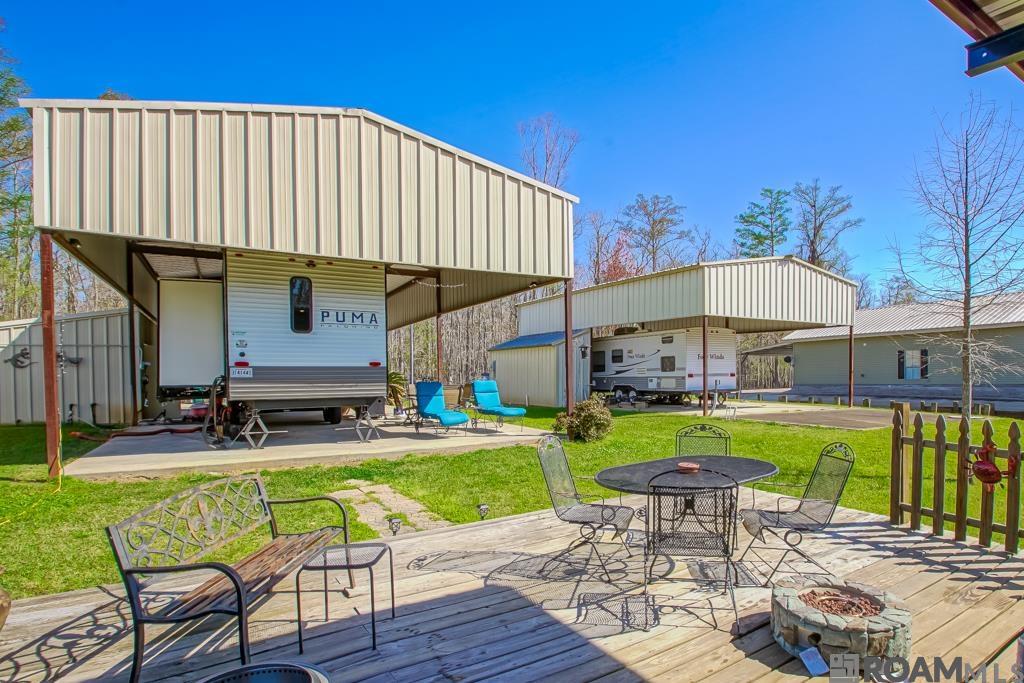 23040 Chene Blanc Ln, Maurepas