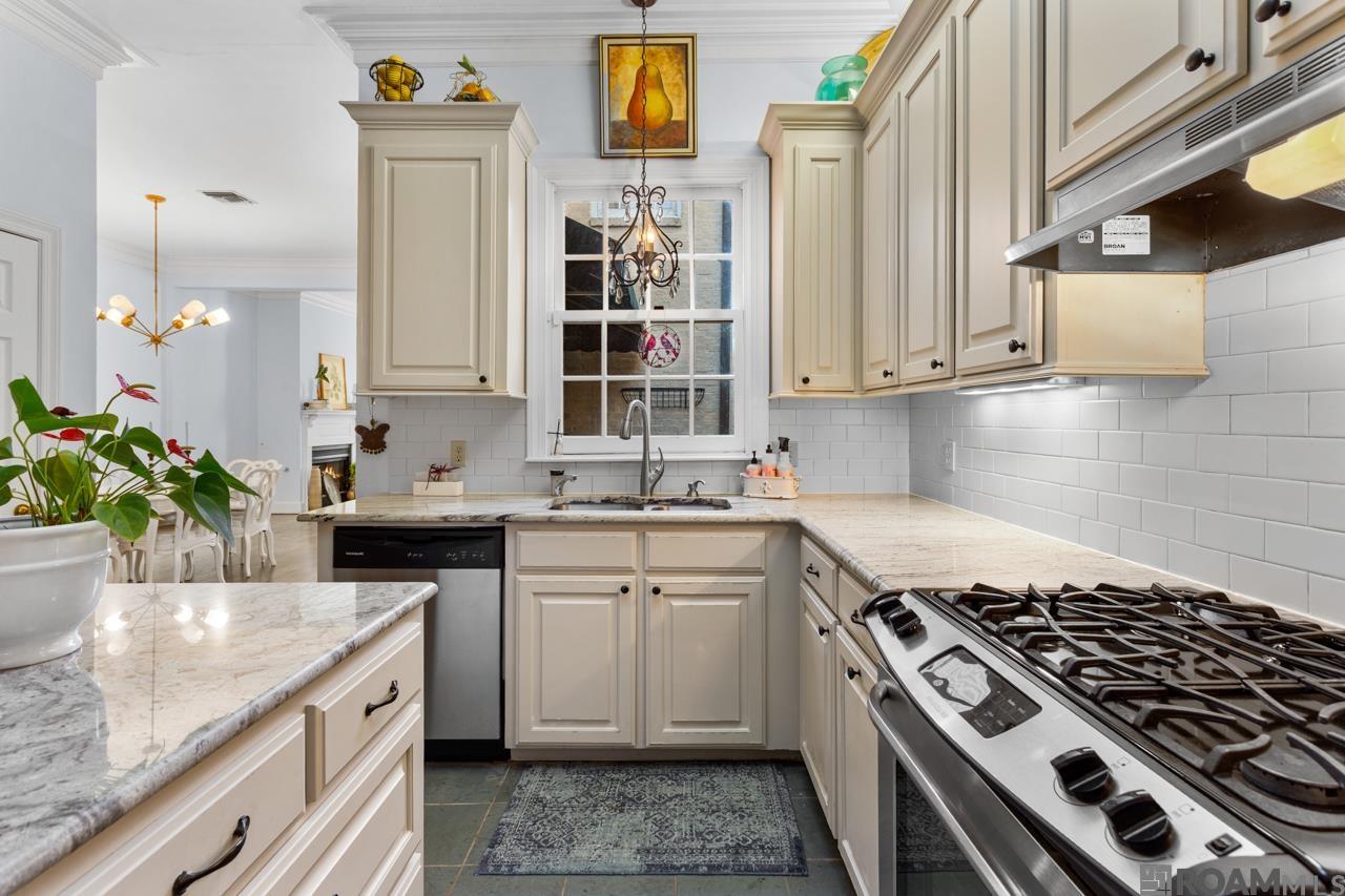 7962 Wrenwood Blvd # B Unit: #B