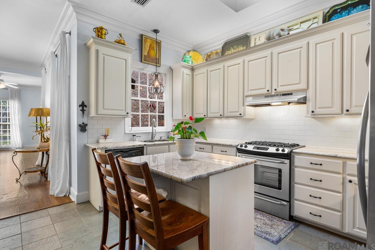 7962 Wrenwood Blvd # B Unit: #B