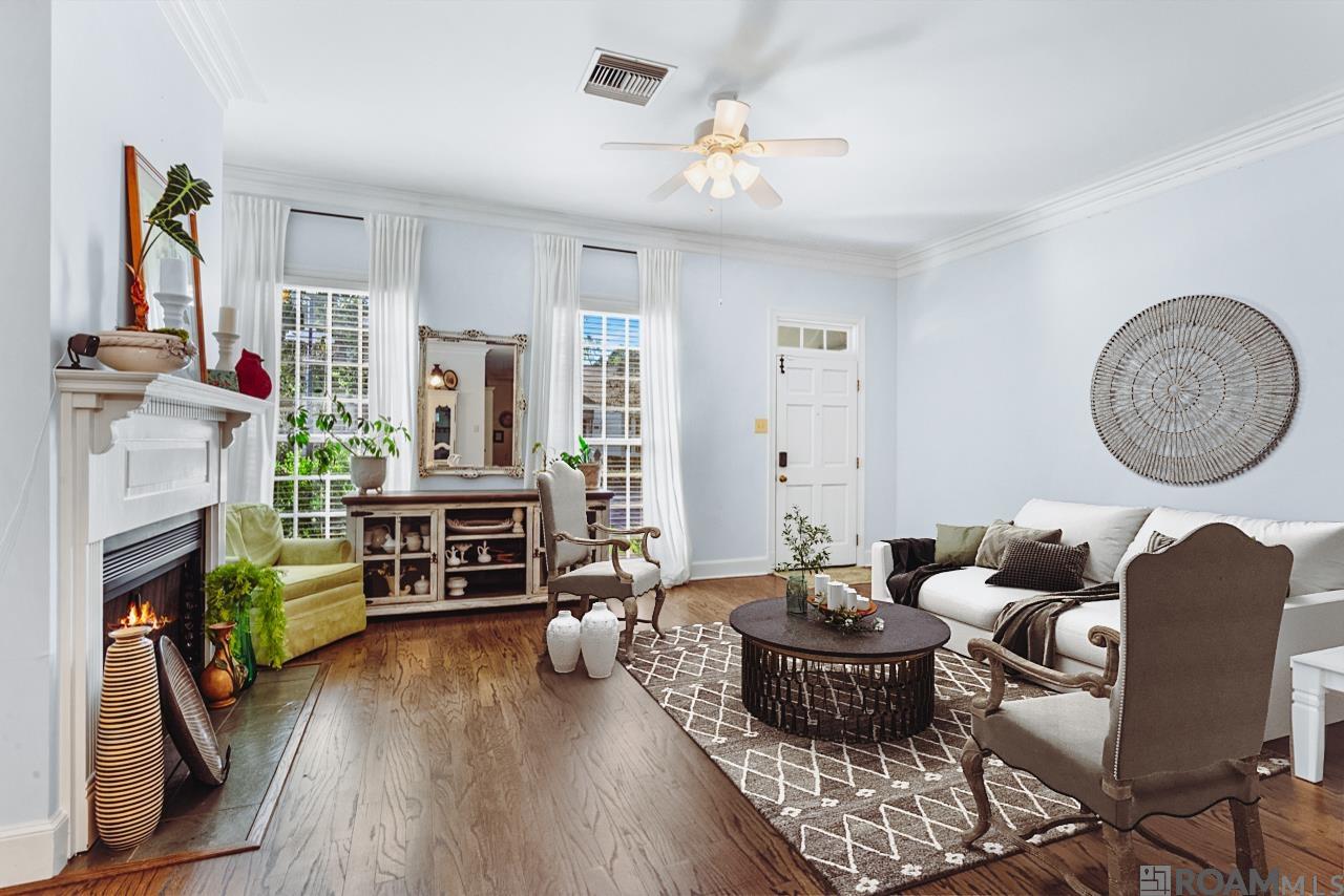 7962 Wrenwood Blvd # B Unit: #B