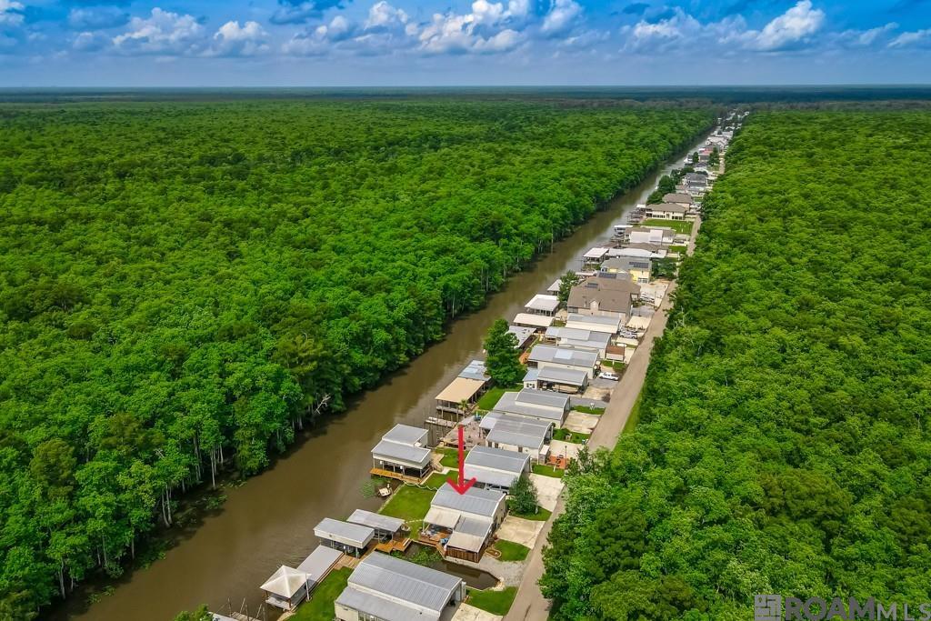 23082 Chene Blanc Ln