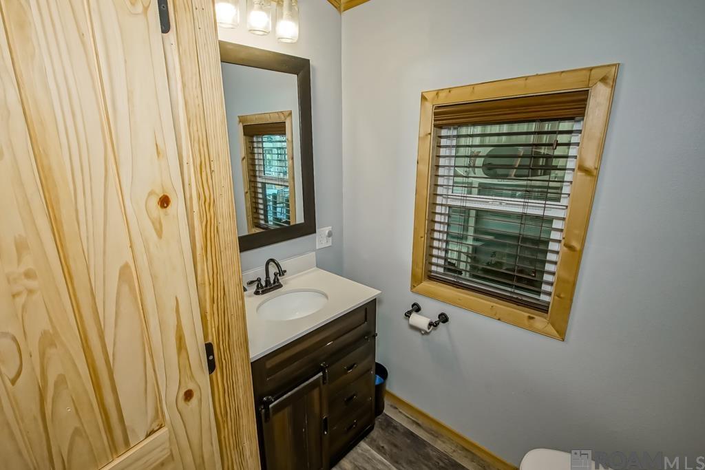 23082 Chene Blanc Ln