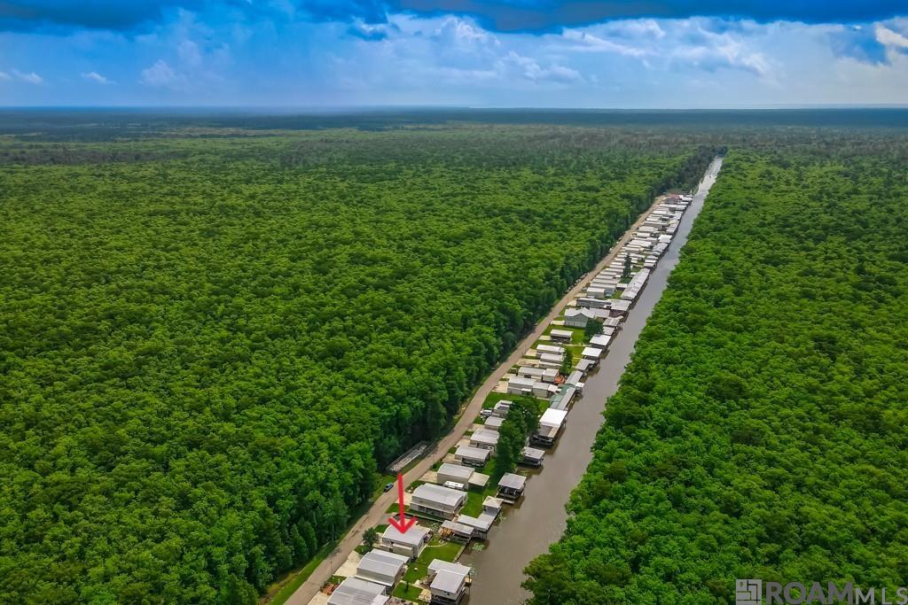 23082 Chene Blanc Ln