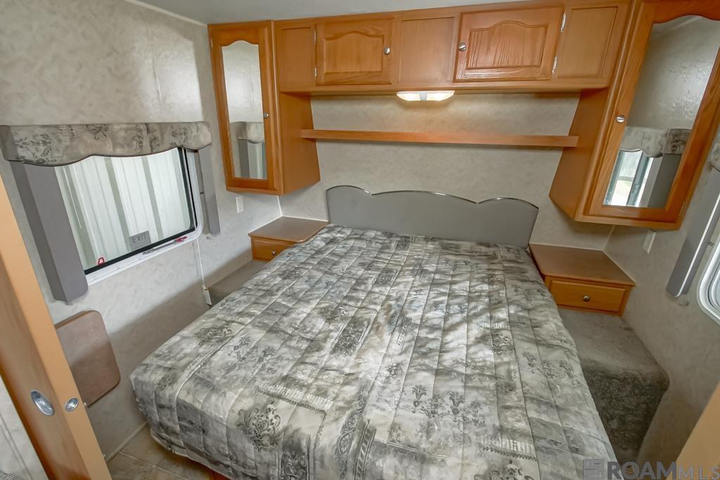 23340 Chene Blanc Ln