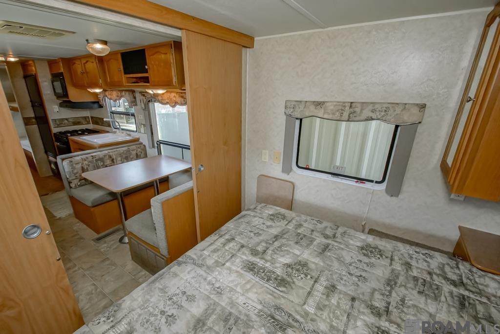 23340 Chene Blanc Ln