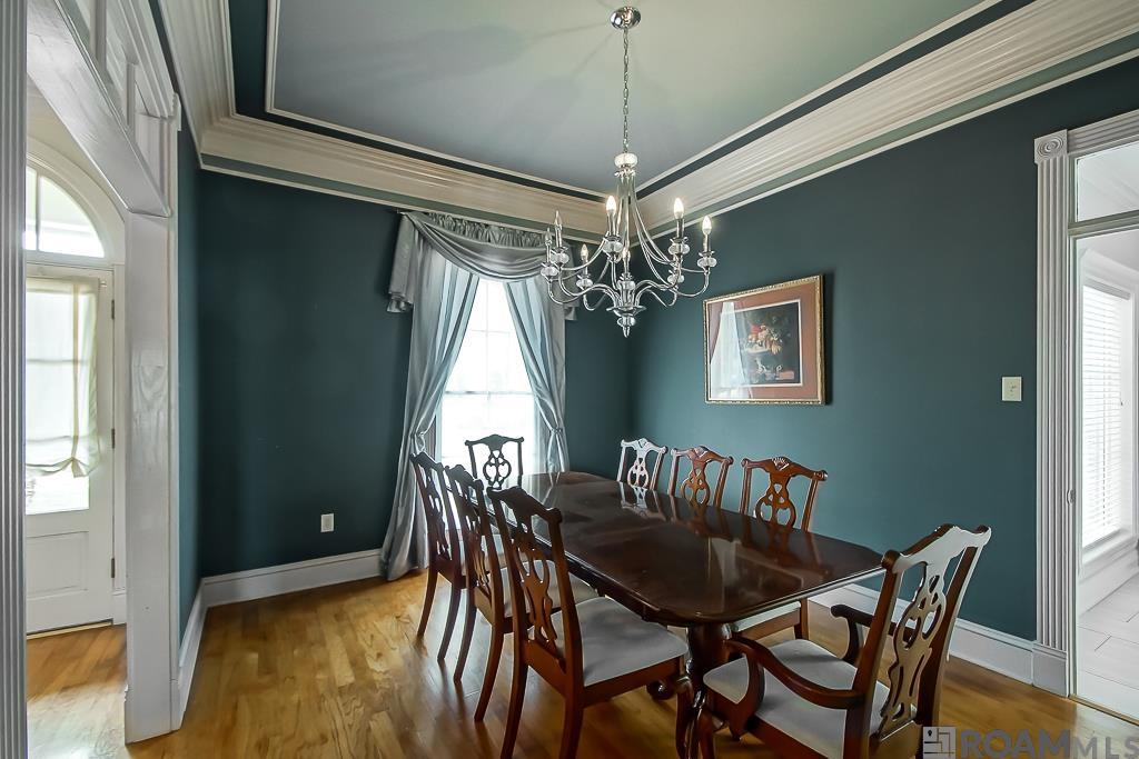 3975 White Oak Trace Dr