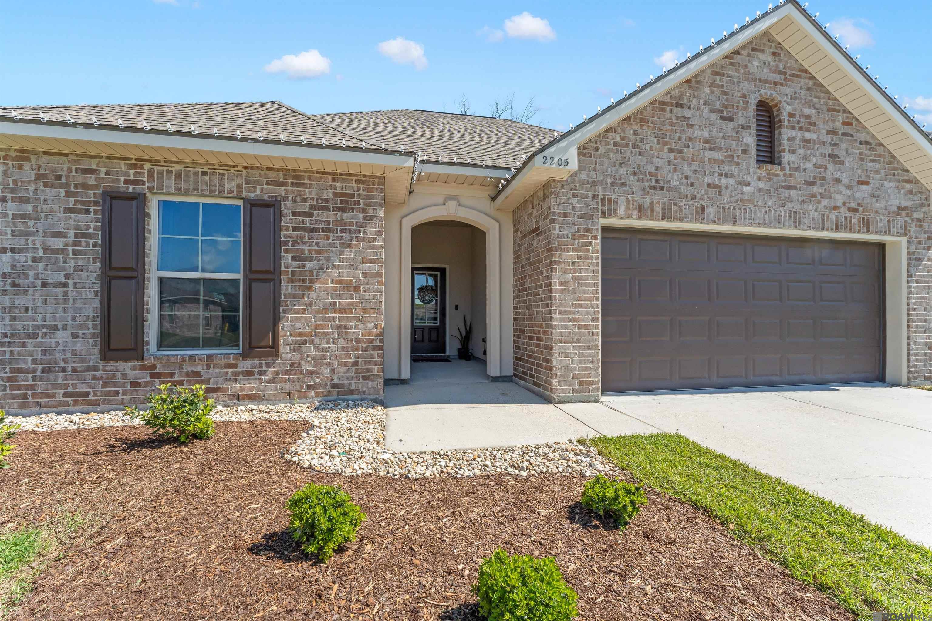 2205 Elmcrest Way