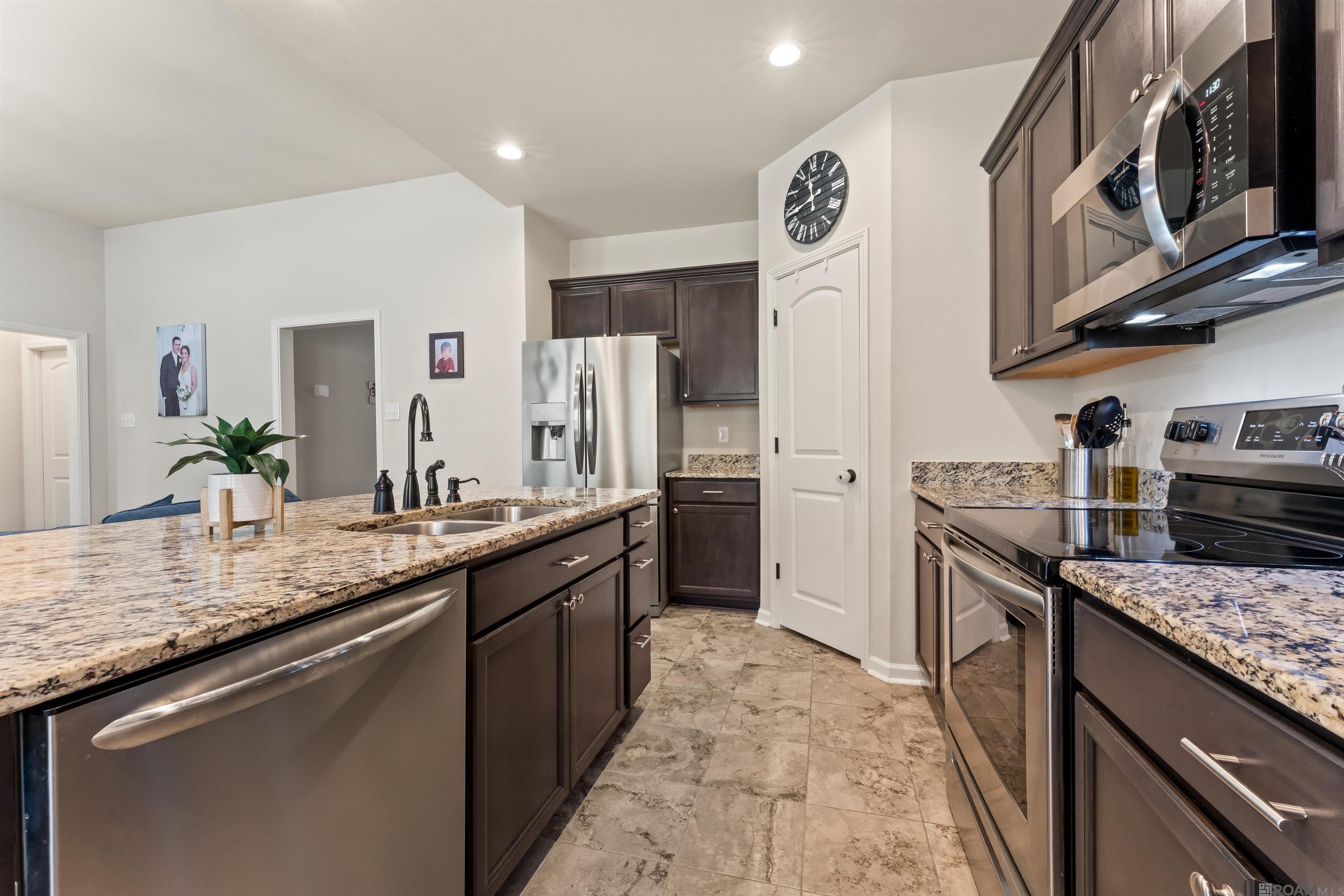 2205 Elmcrest Way