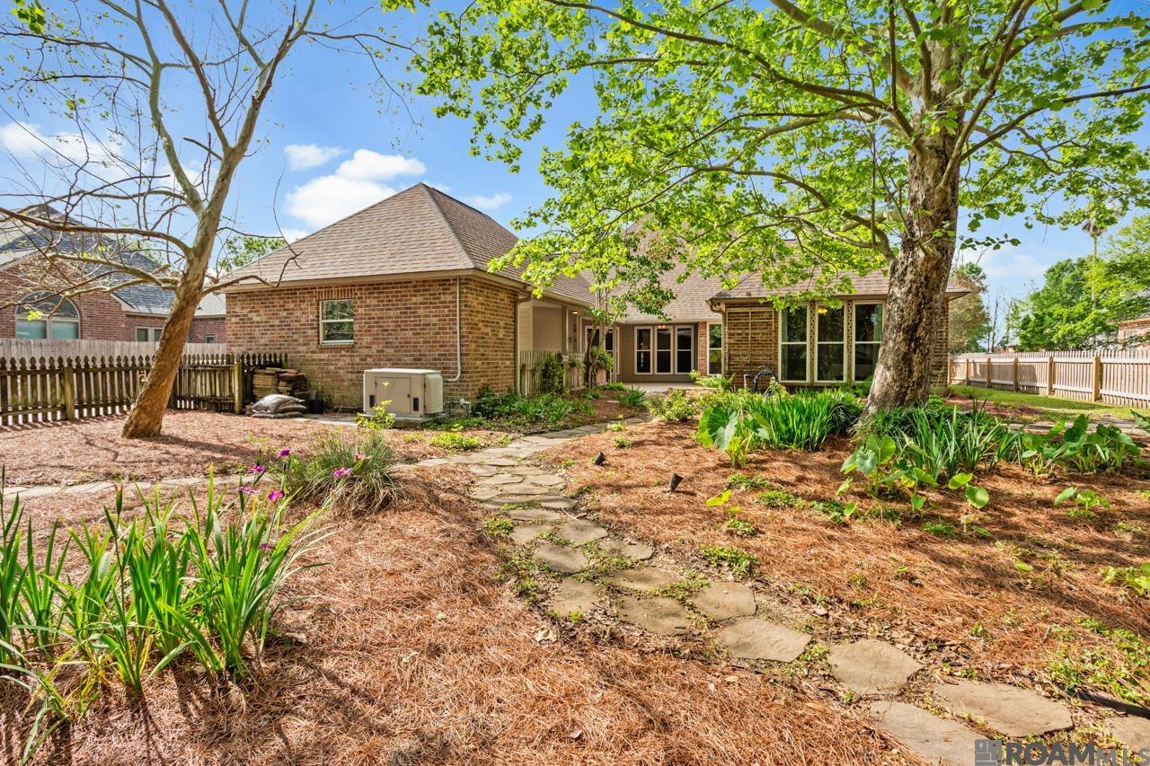 3838 Twelve Oaks Ave