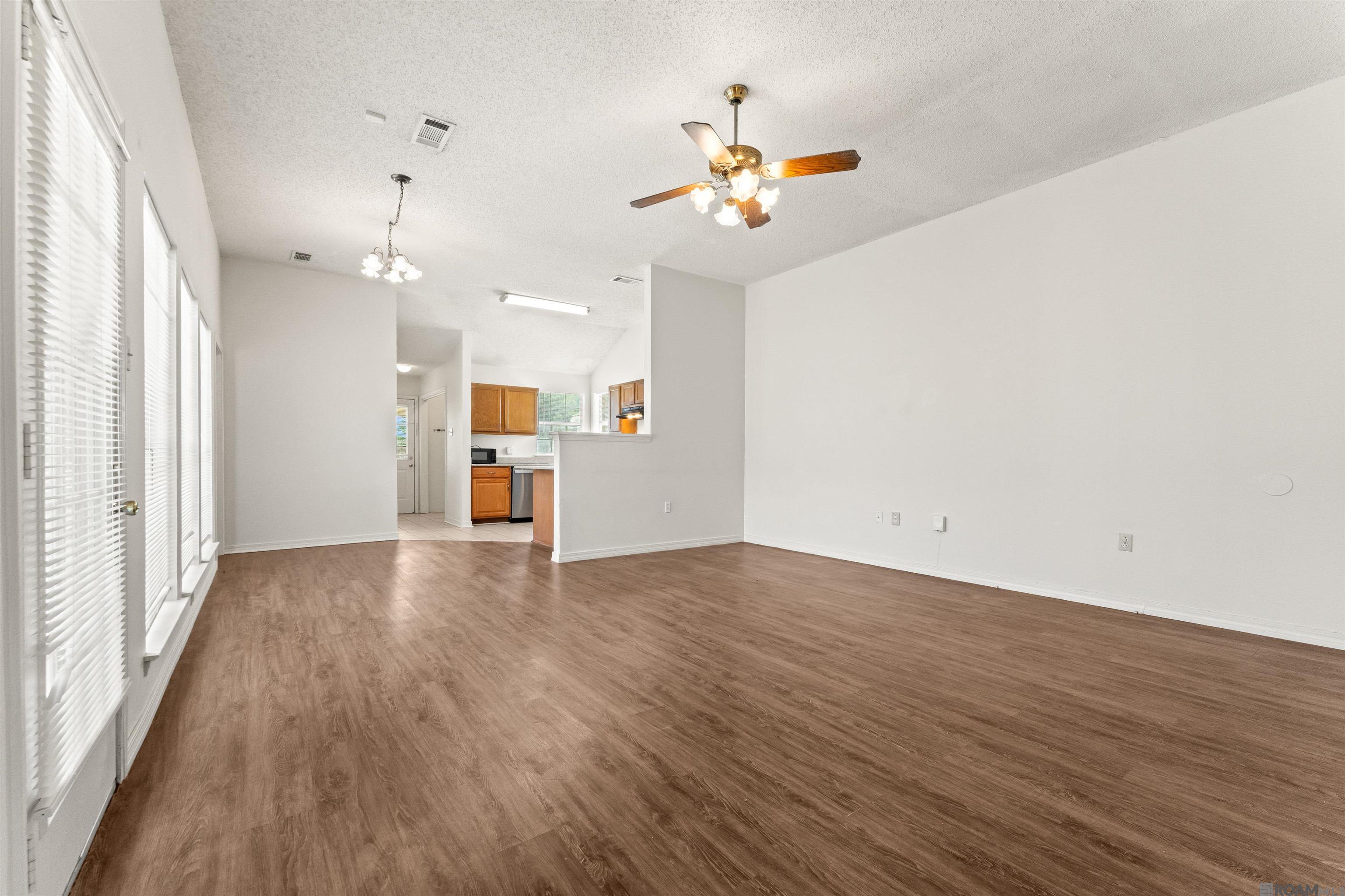 1885 Winter Ridge Ave