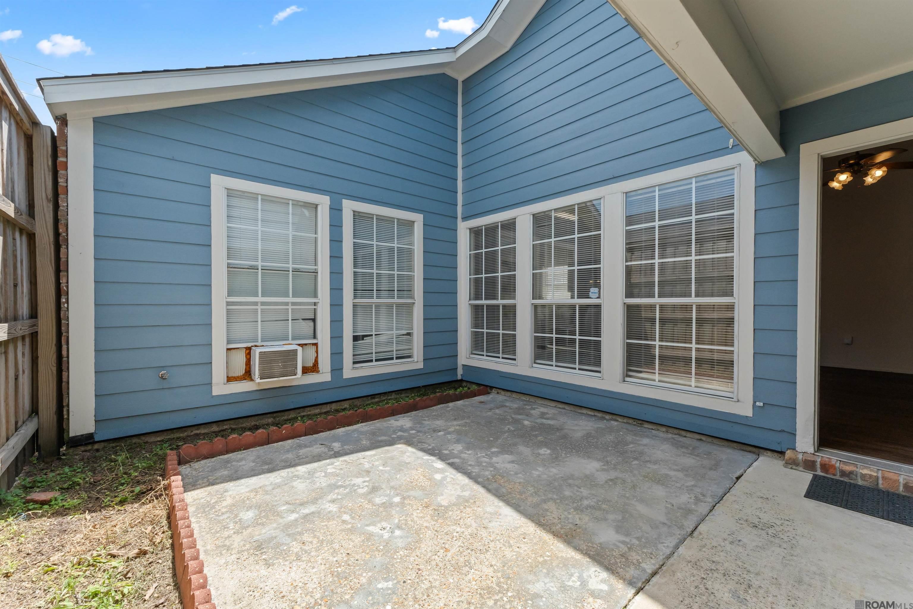 1885 Winter Ridge Ave