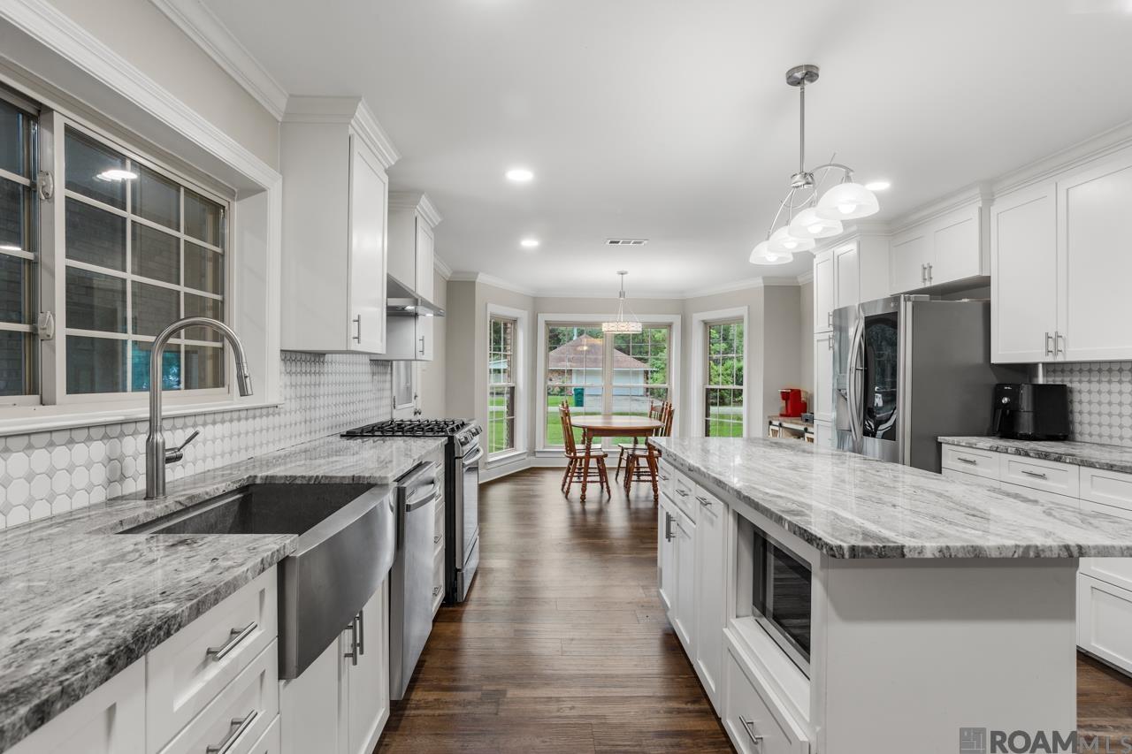 12847 Pleasant Ridge
