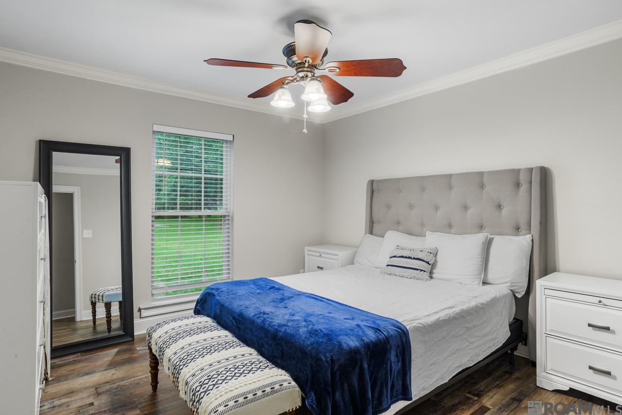 12847 Pleasant Ridge