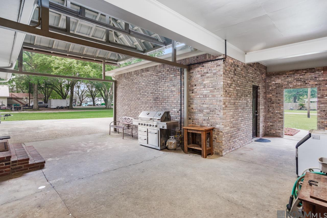 12847 Pleasant Ridge