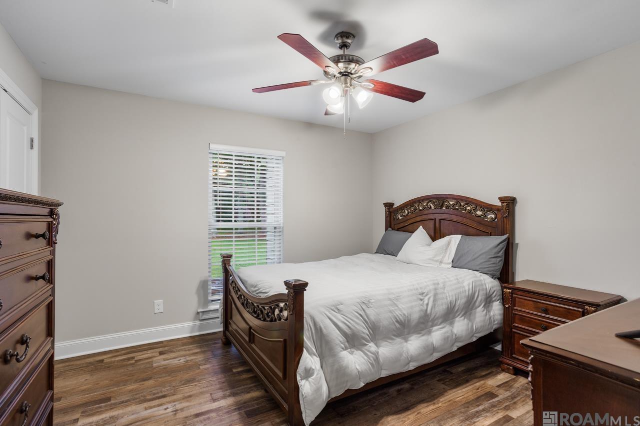 12847 Pleasant Ridge