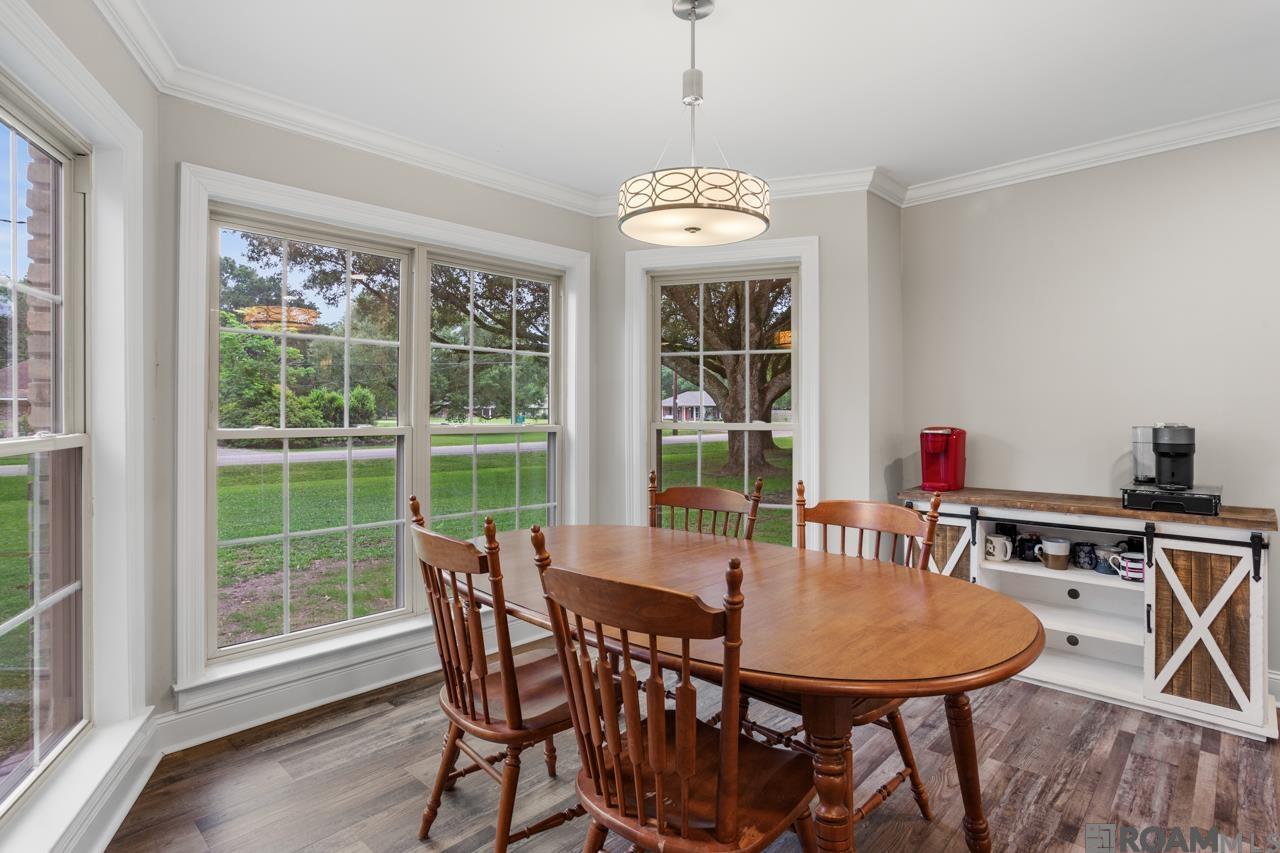 12847 Pleasant Ridge