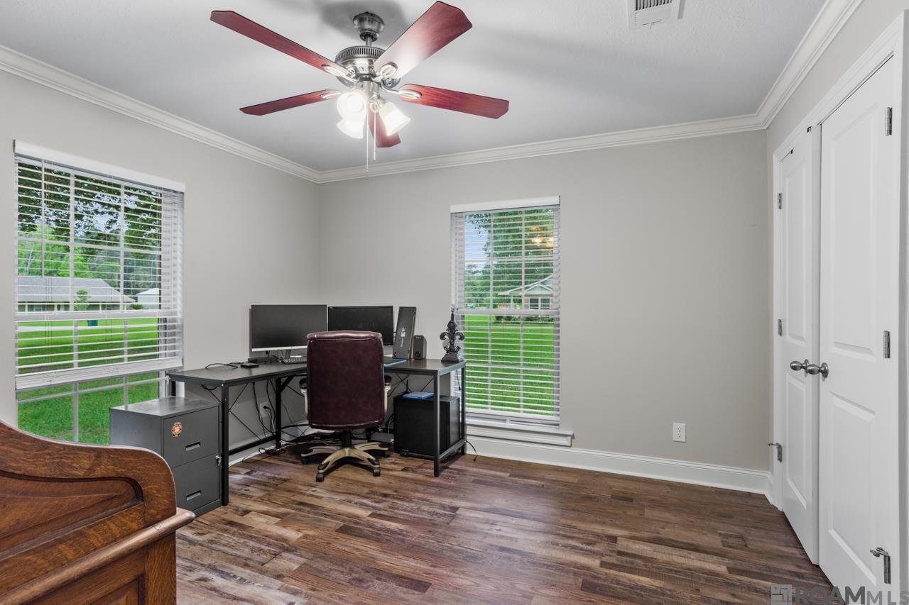 12847 Pleasant Ridge