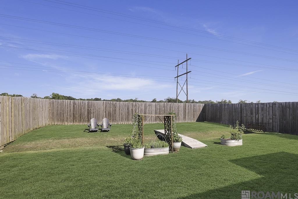 8622 Foxfield Dr