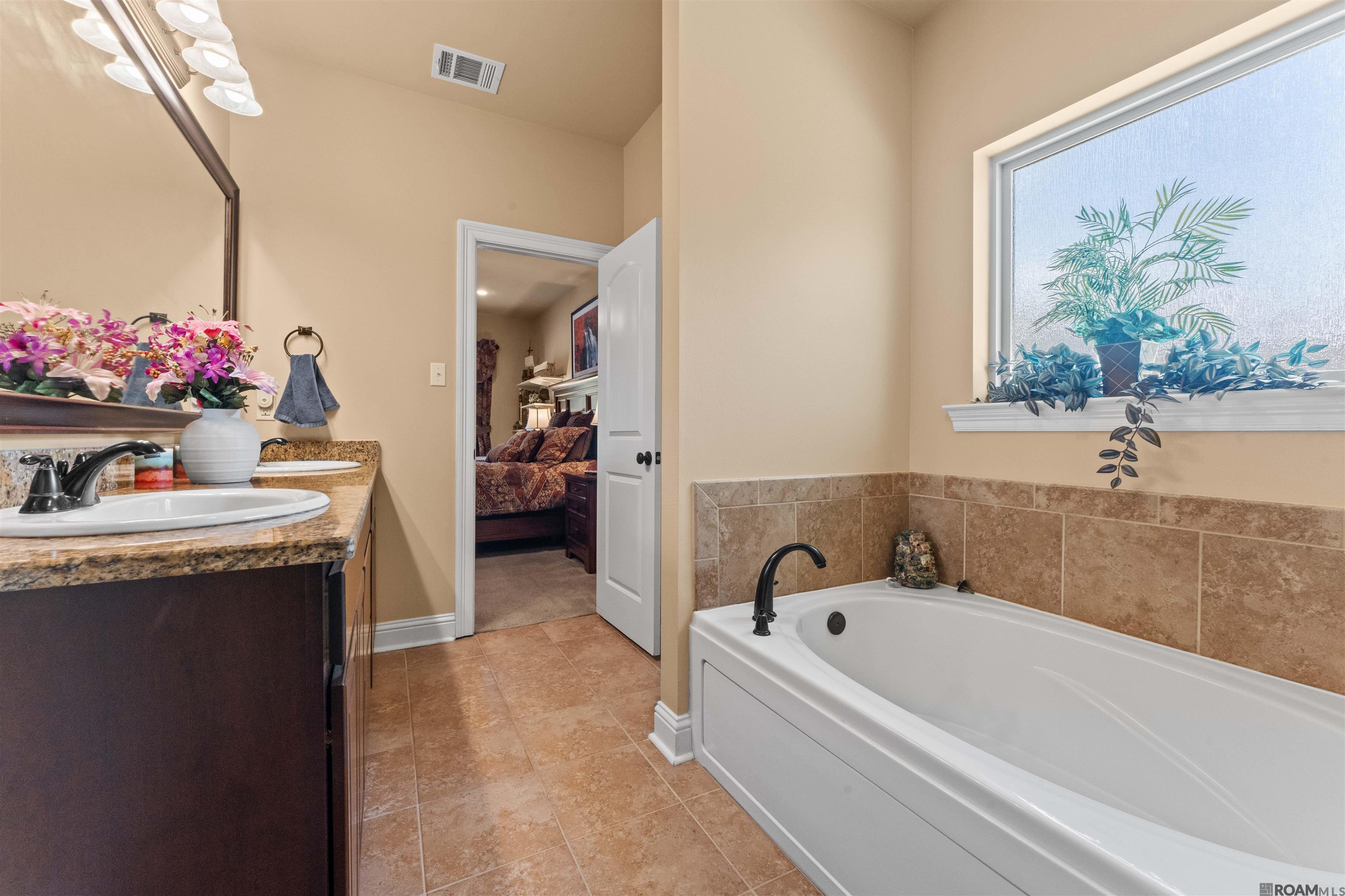 9232 Falling Oak Dr