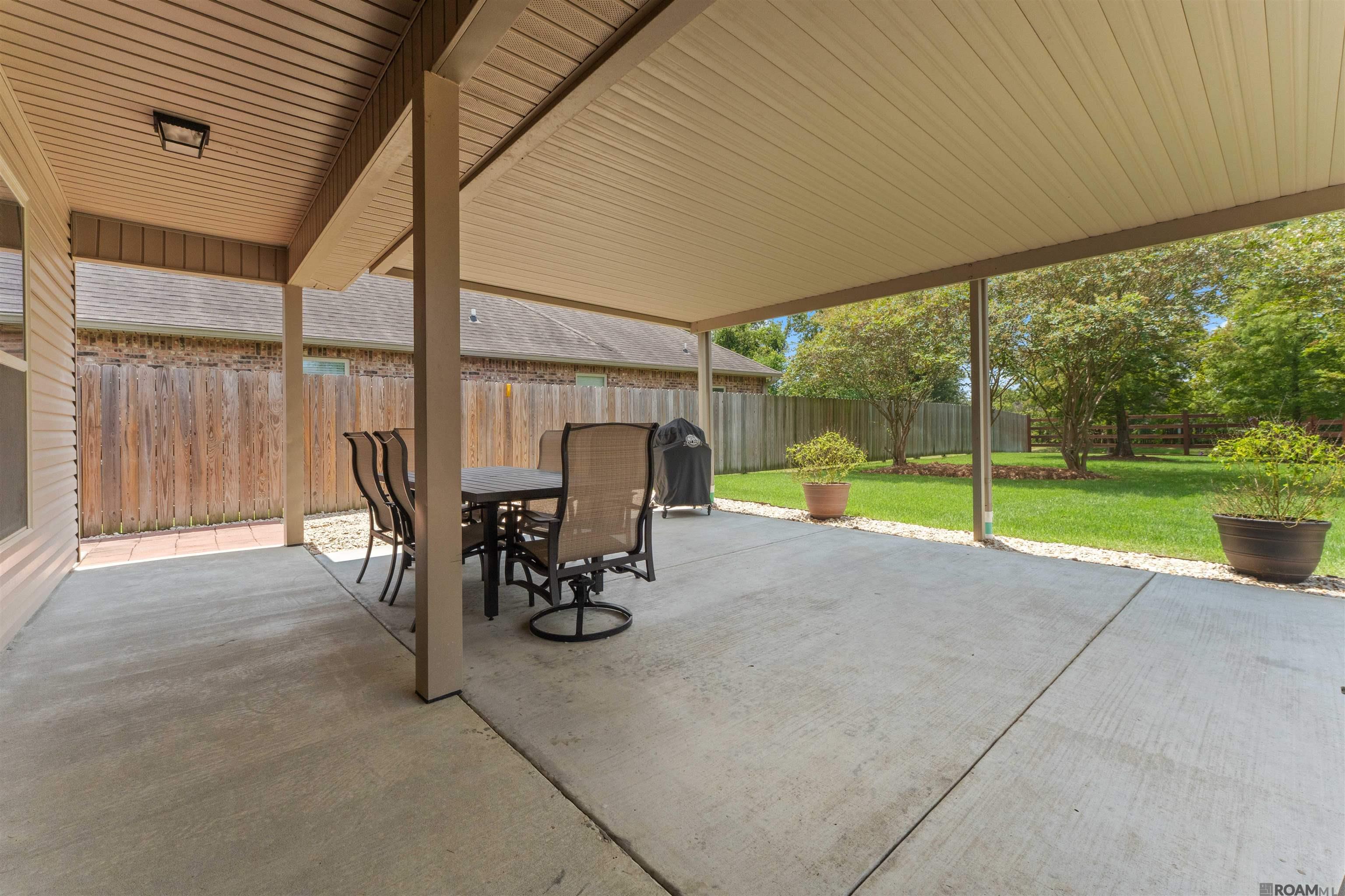9232 Falling Oak Dr