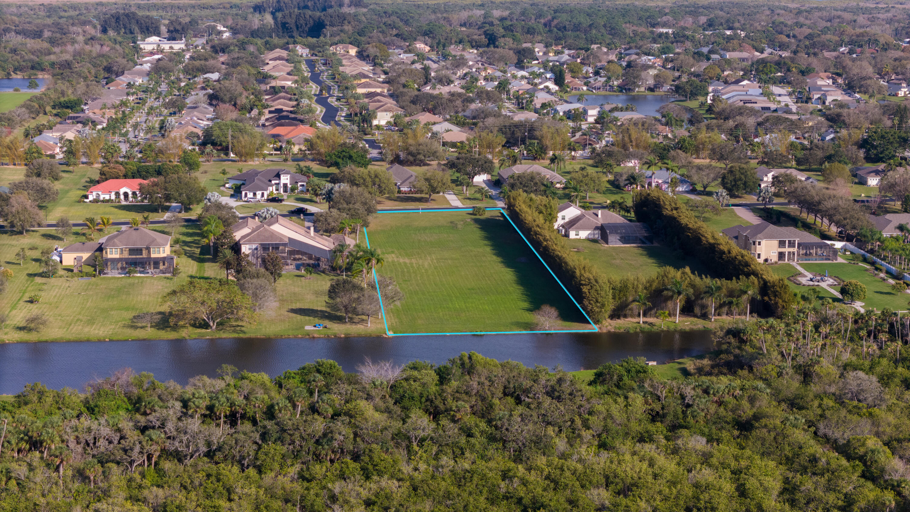 4042 Tradewinds Trail