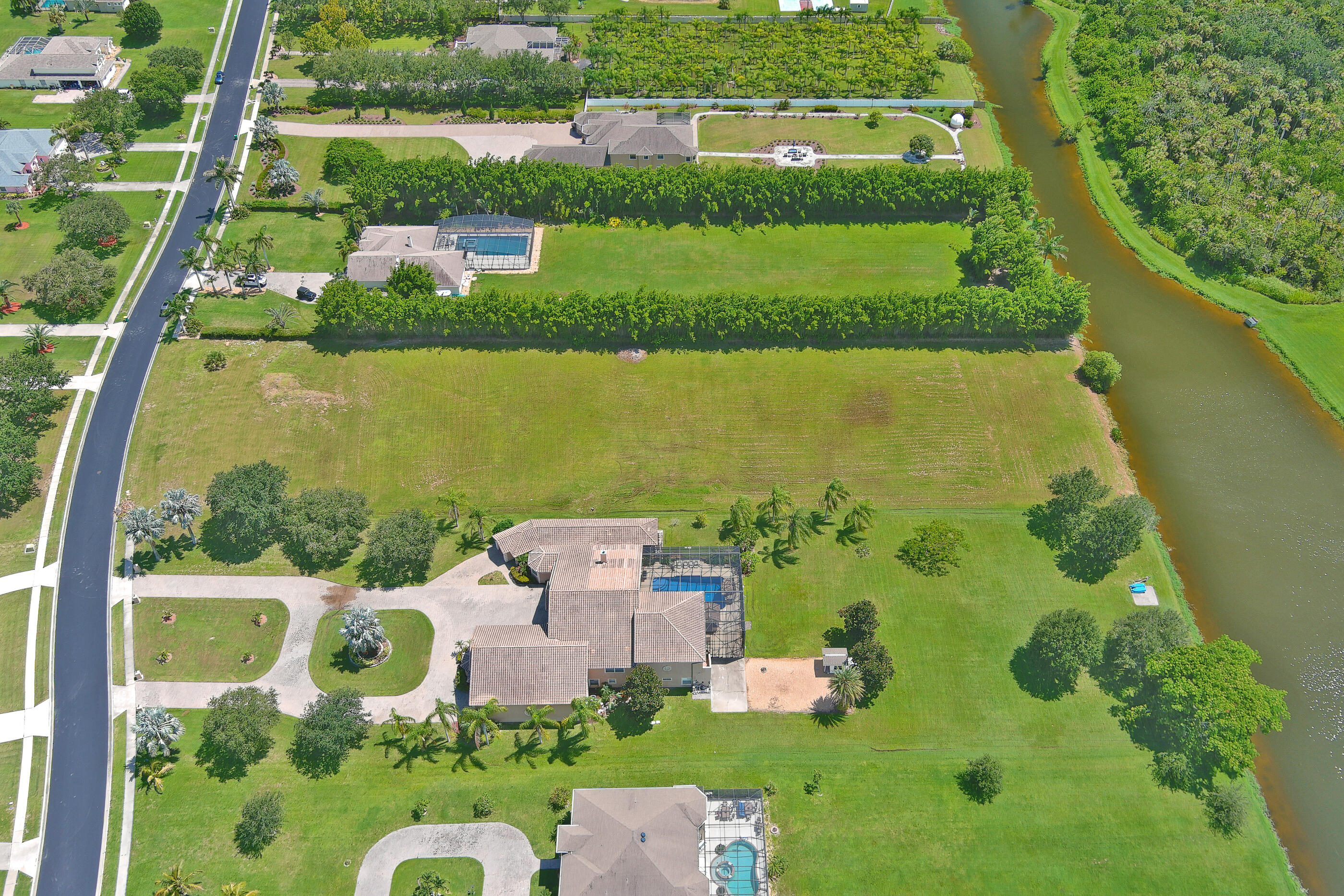 4042 Tradewinds Trail