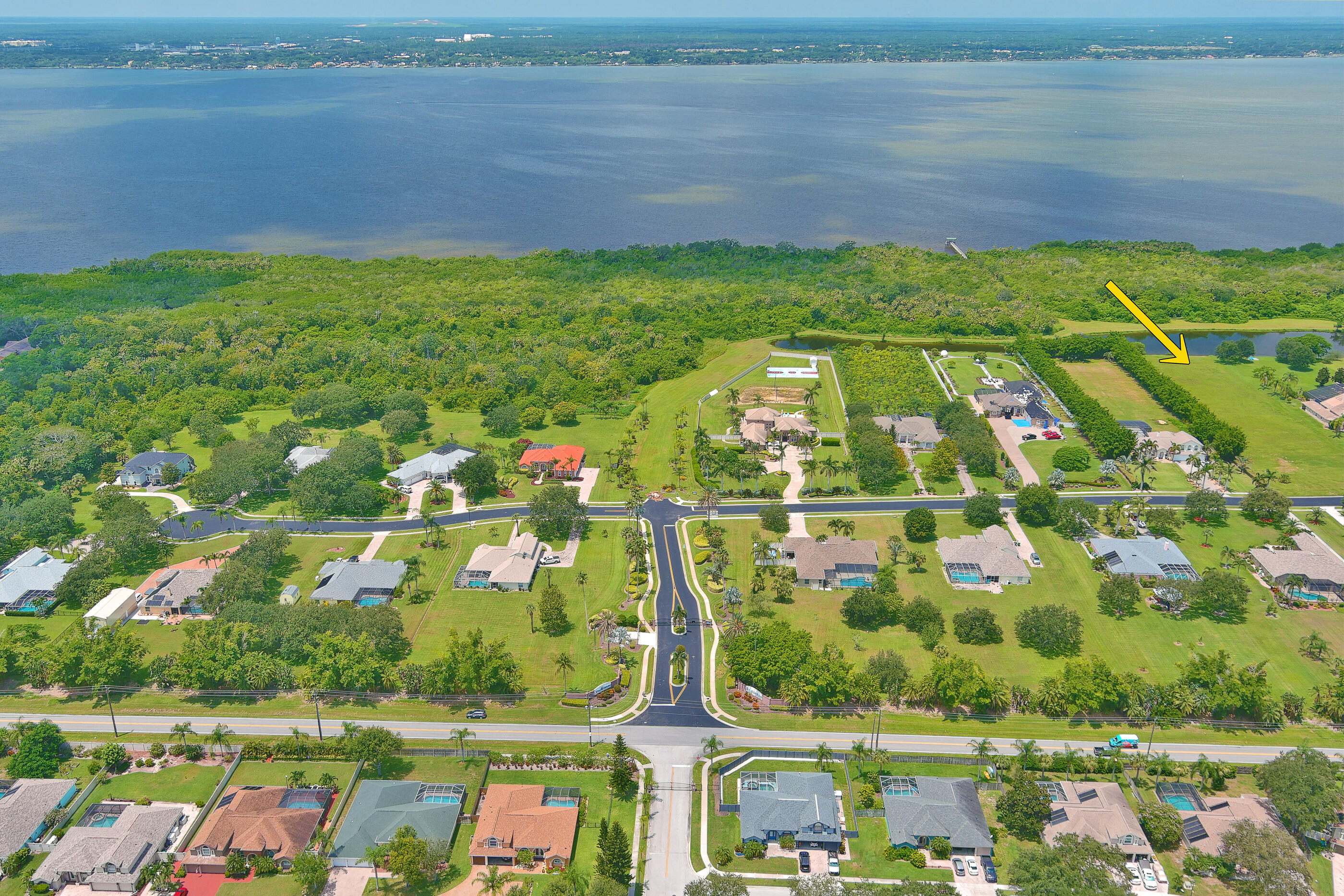 4042 Tradewinds Trail
