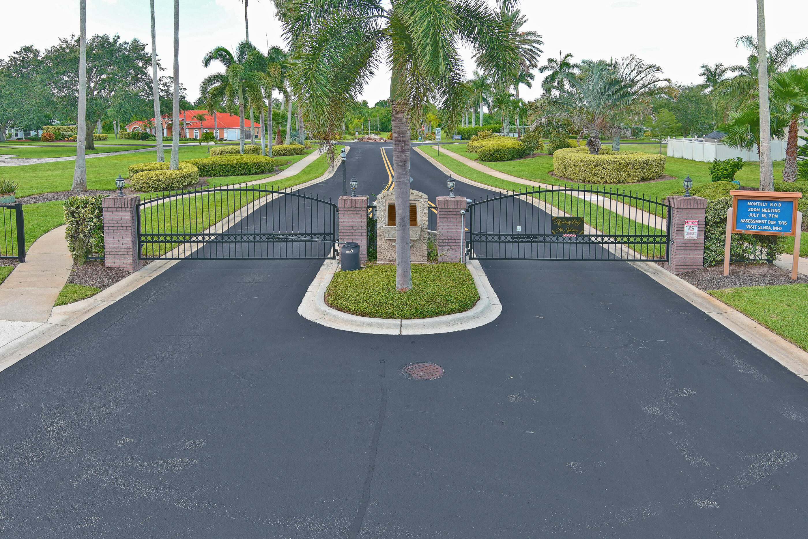 4042 Tradewinds Trail