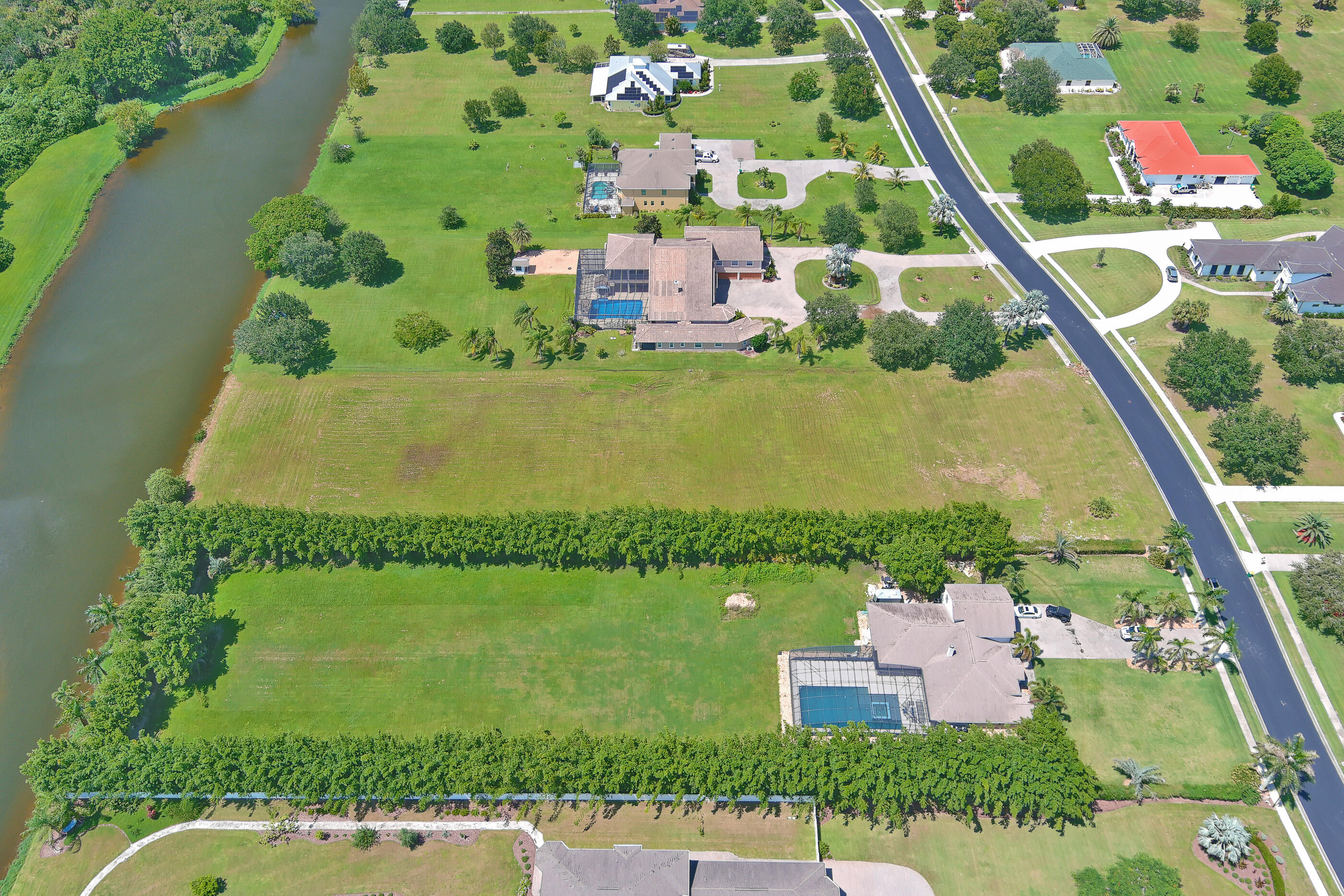 4042 Tradewinds Trail