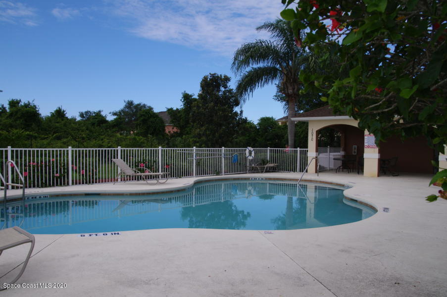 1030 Venetian Drive, 202