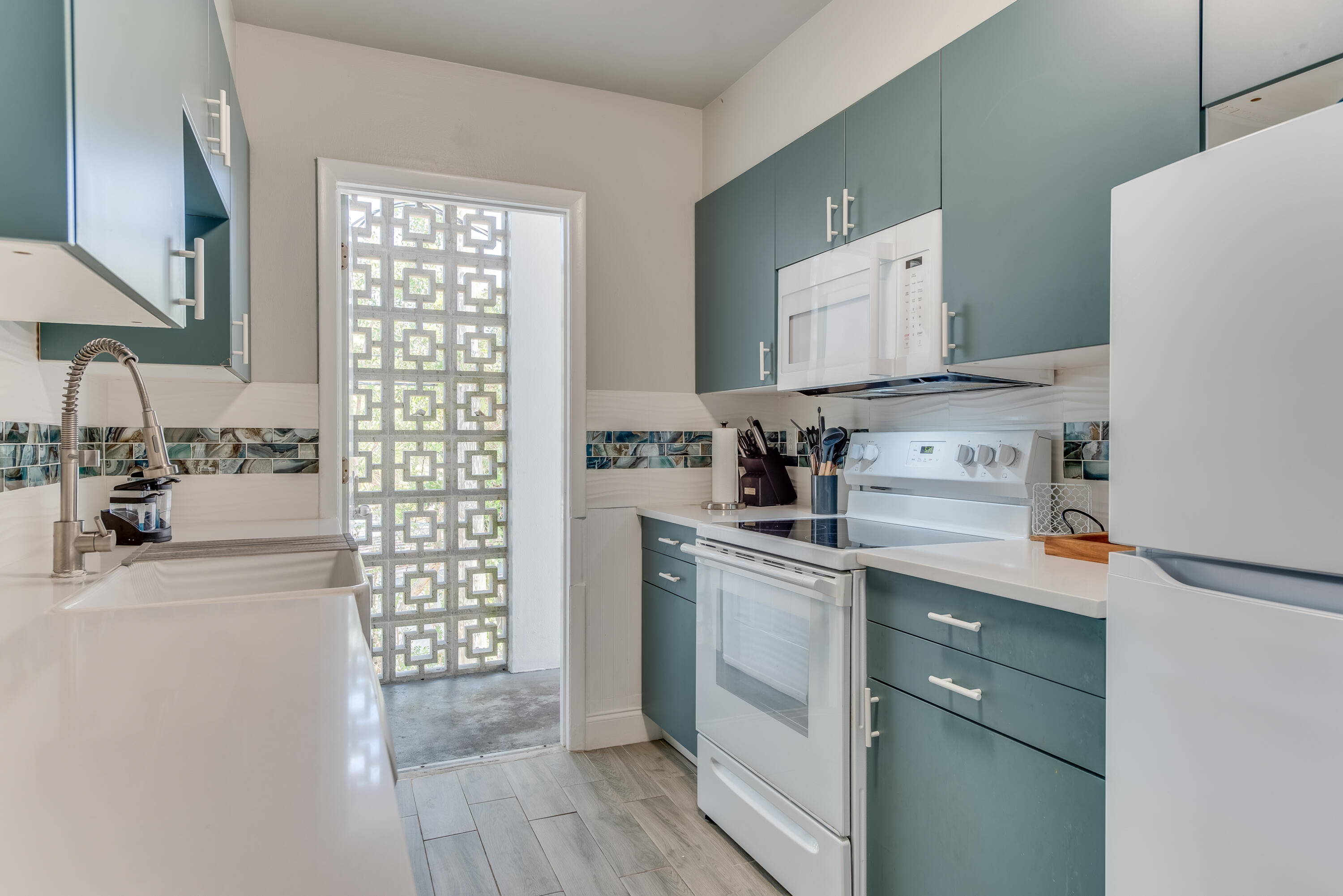 8401 N Atlantic Avenue, E-2