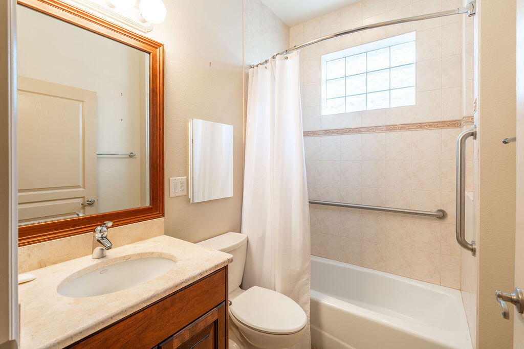 2313 Woodfield Circle