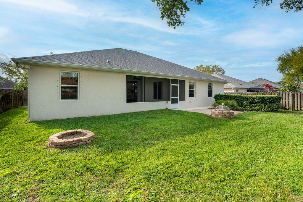 2313 Woodfield Circle